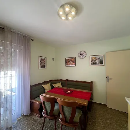 Lilly Apartment